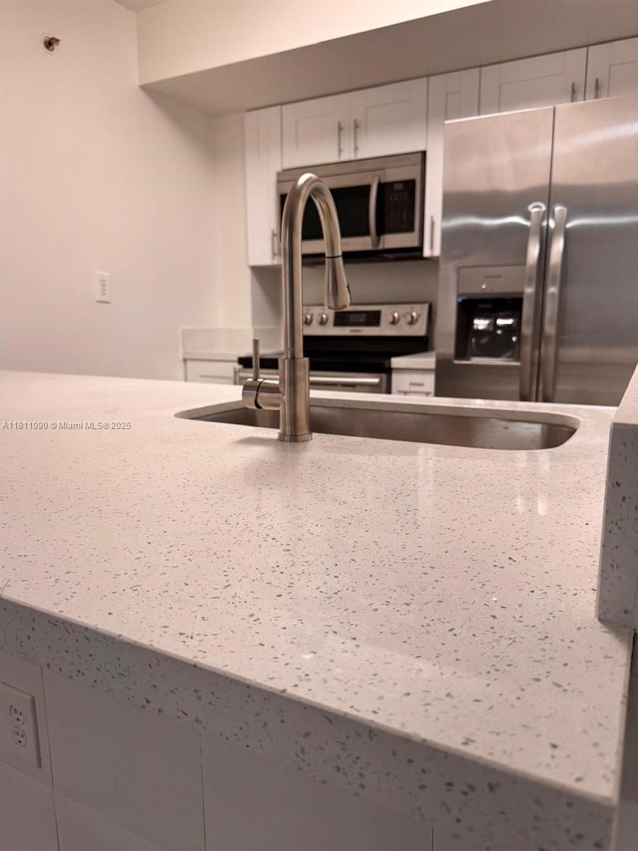 102 SW 6th Ave # 507