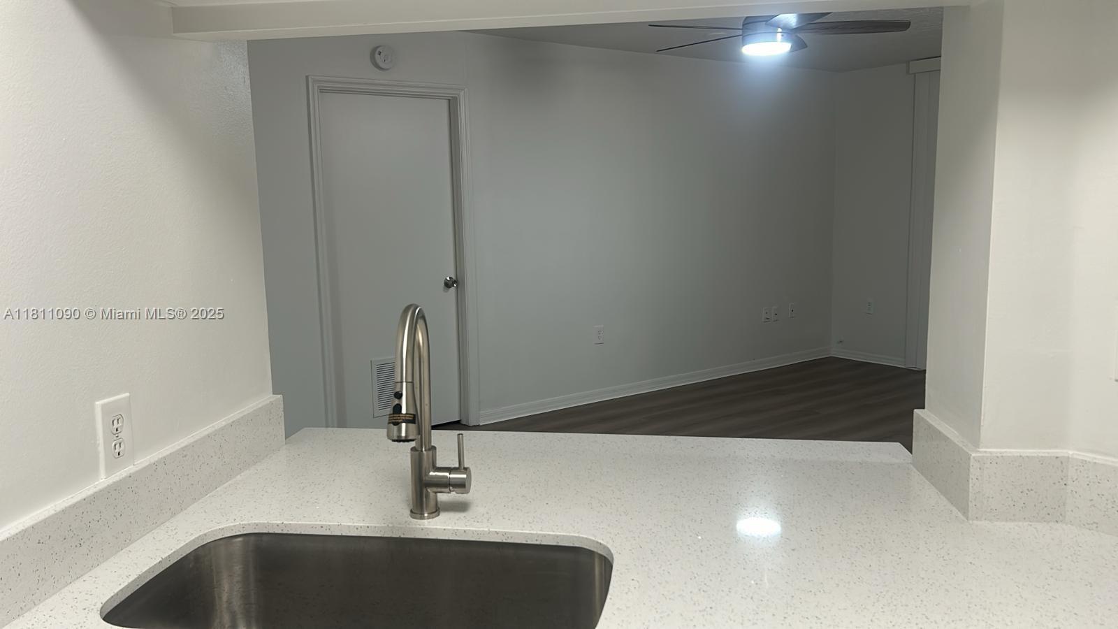 102 SW 6th Ave # 507