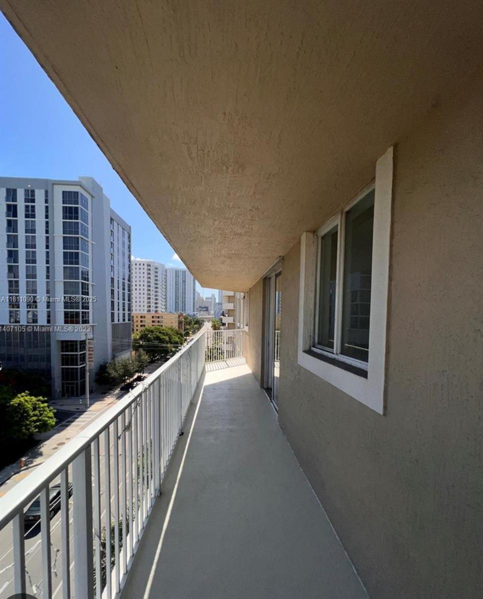 102 SW 6th Ave # 507