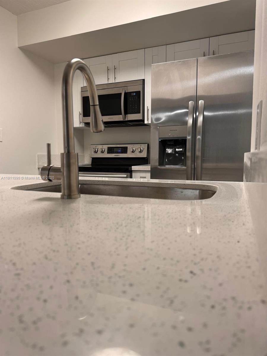 102 SW 6th Ave # 507