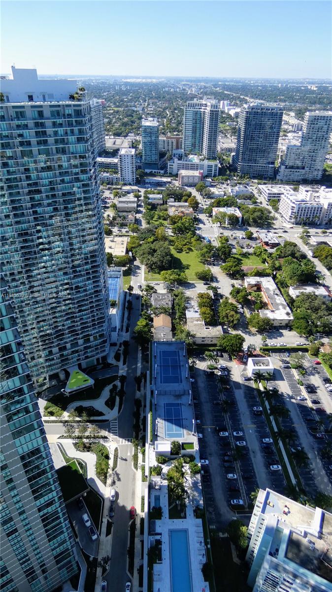 3131 NE 7th Ave Unit: PH5103