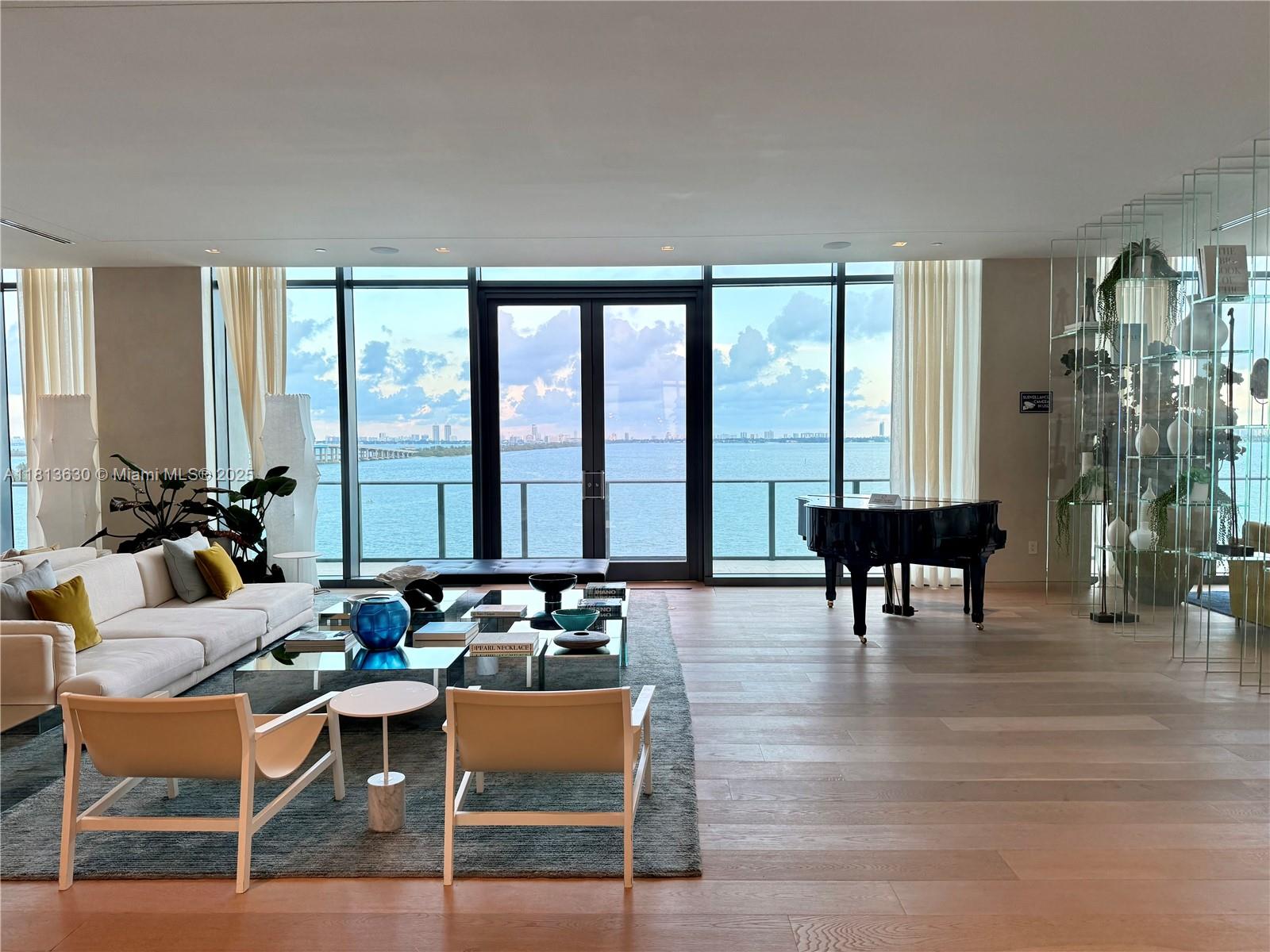 3131 NE 7th Ave Unit: PH5103