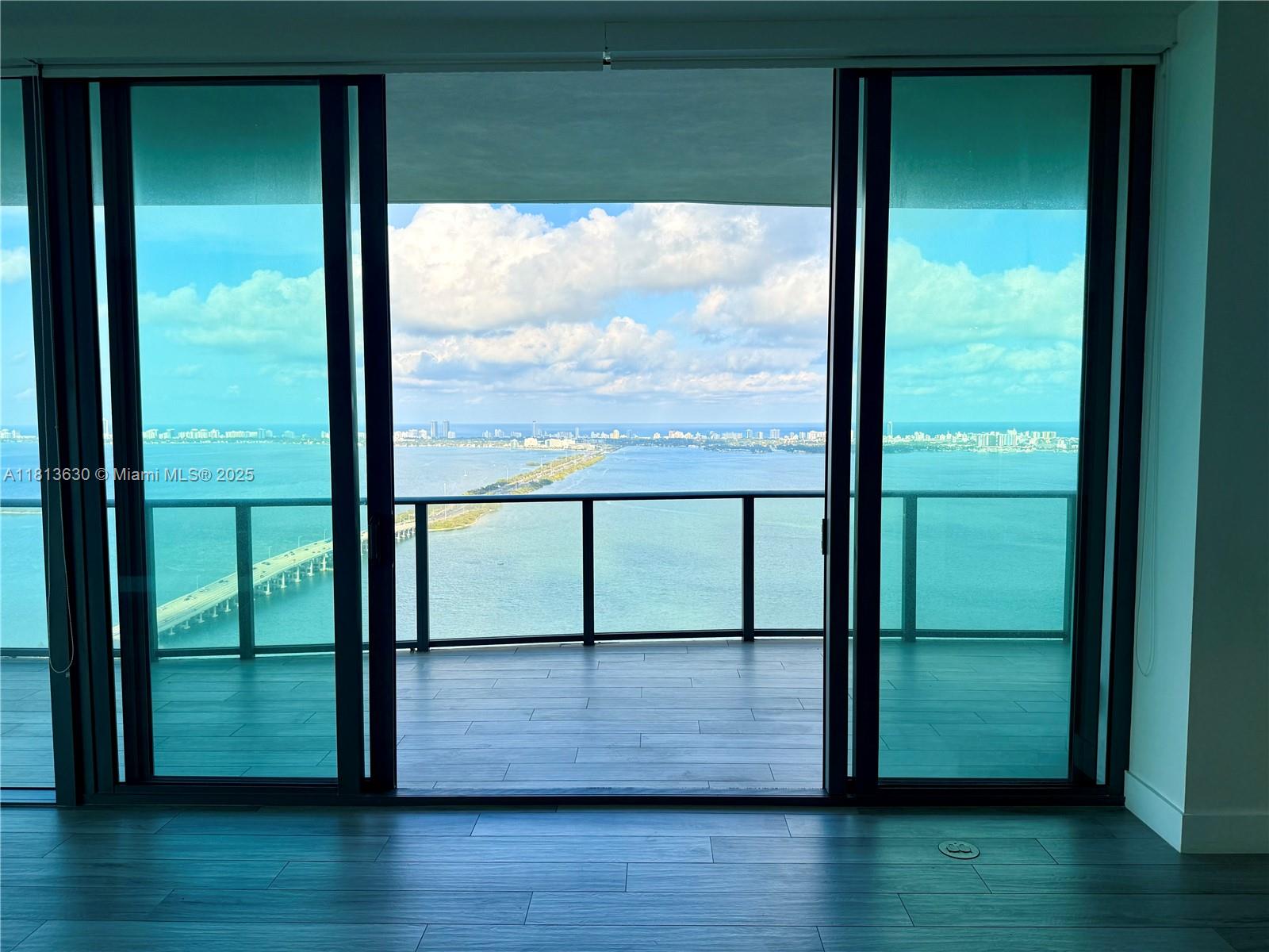 3131 NE 7th Ave Unit: PH5103