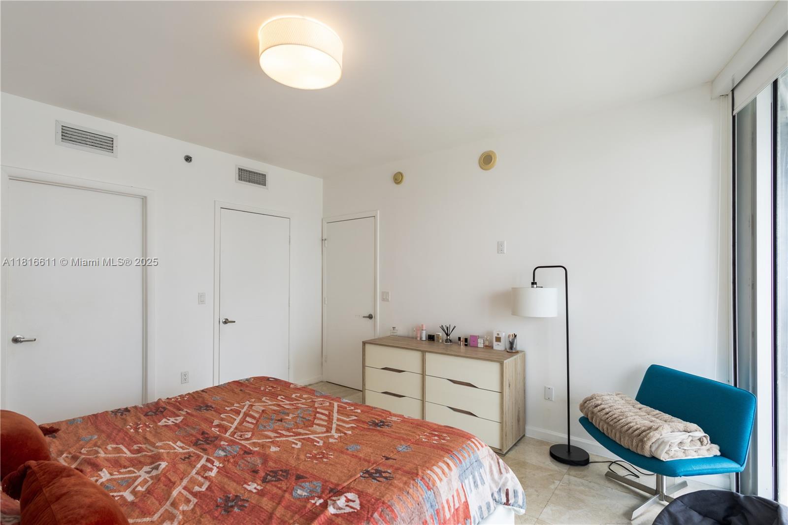475 Brickell Ave # 3512