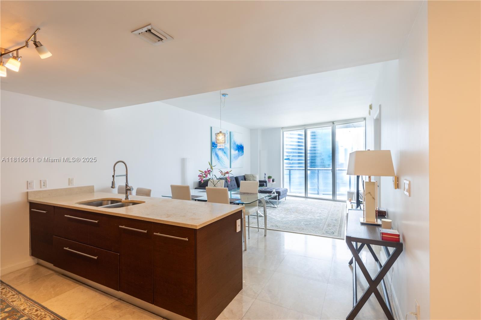 475 Brickell Ave # 3512