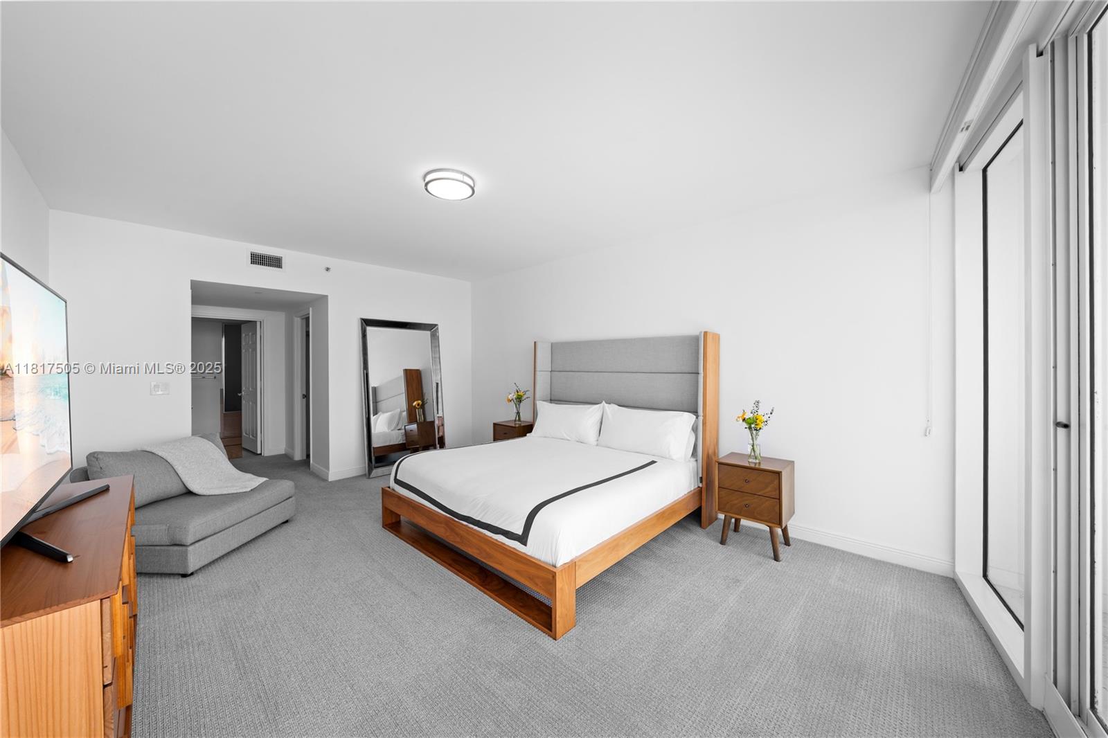 1643 Brickell Ave # 2203
