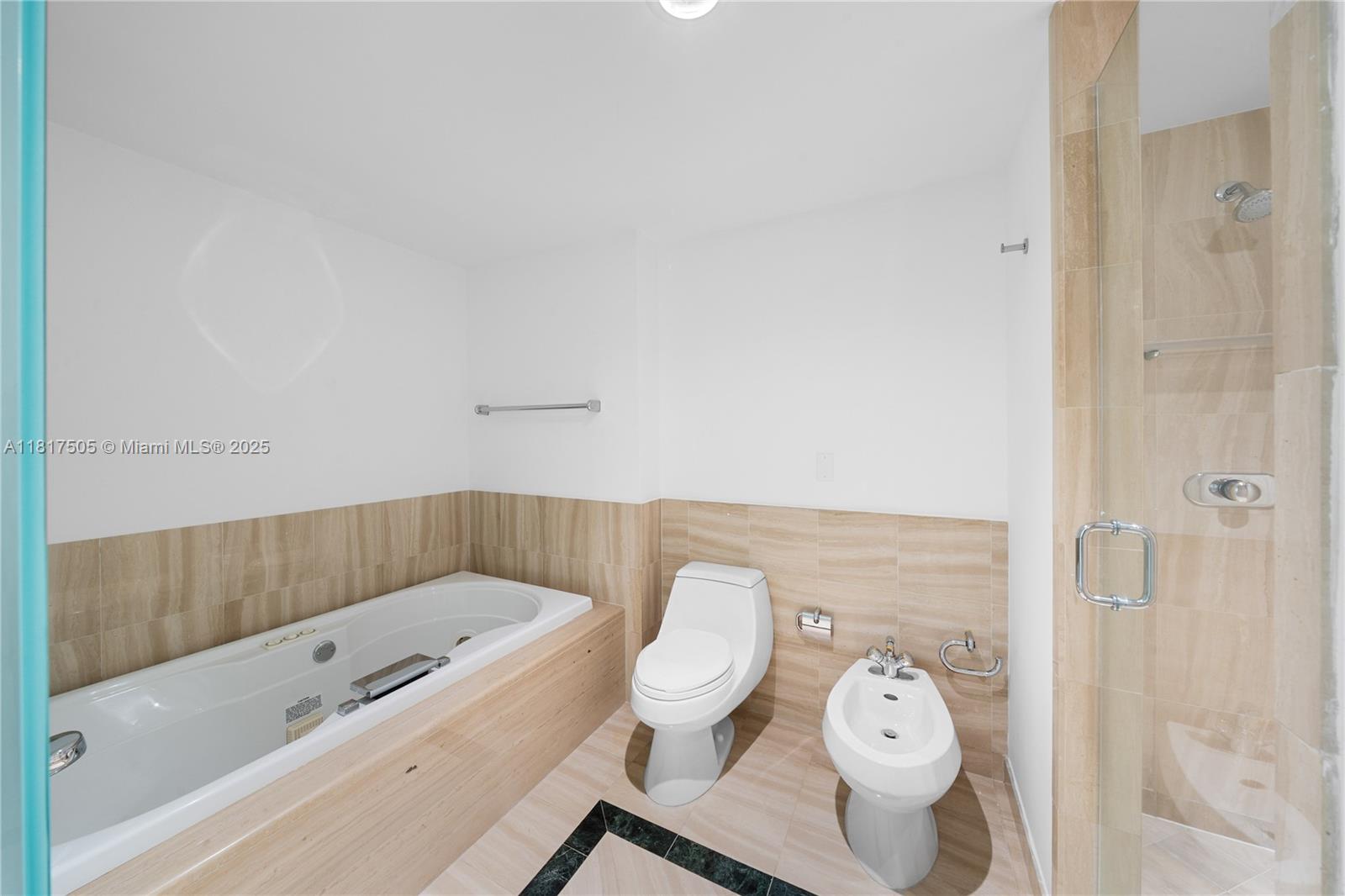1643 Brickell Ave # 2203