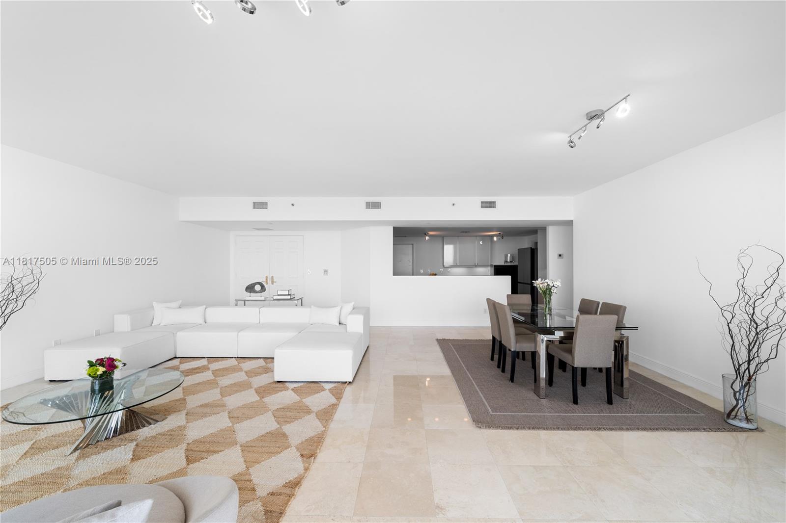 1643 Brickell Ave # 2203
