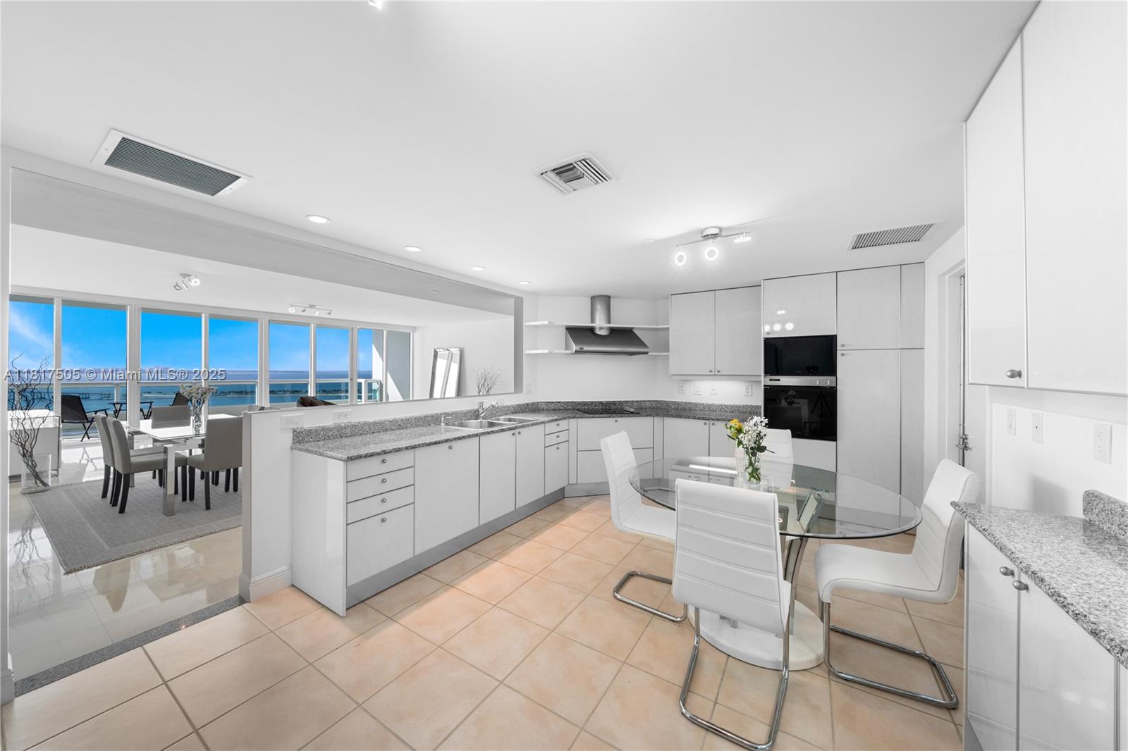 1643 Brickell Ave # 2203