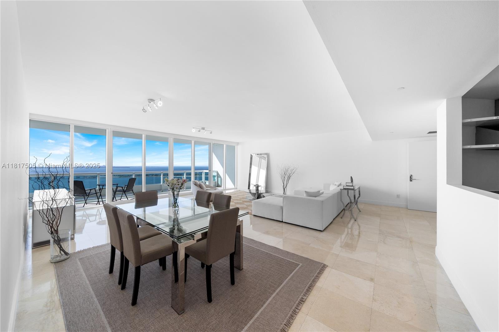 1643 Brickell Ave # 2203