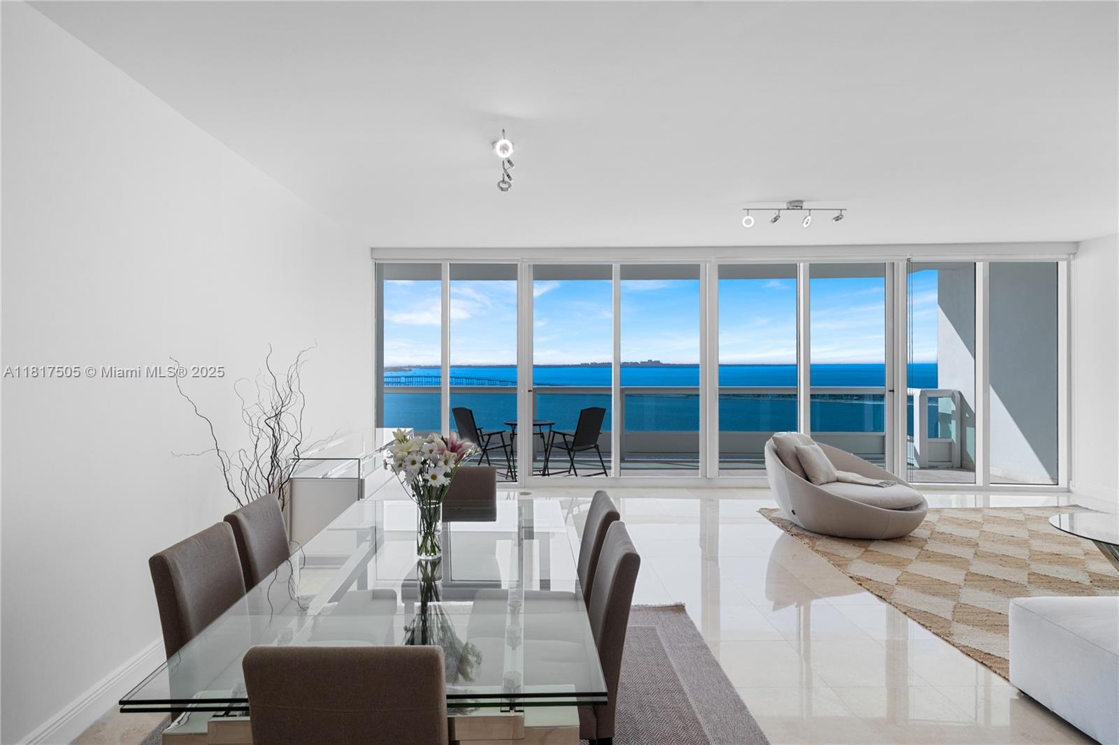 1643 Brickell Ave # 2203