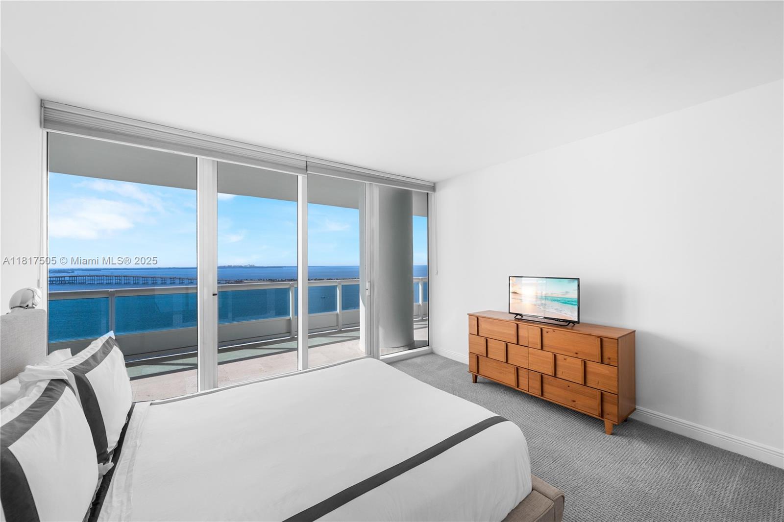 1643 Brickell Ave # 2203