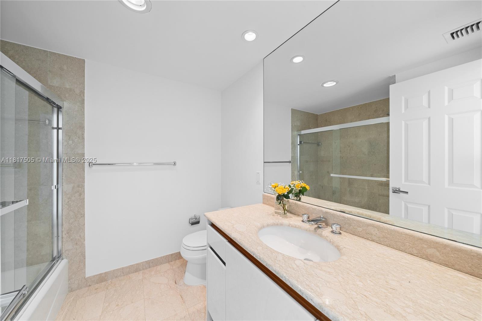 1643 Brickell Ave # 2203