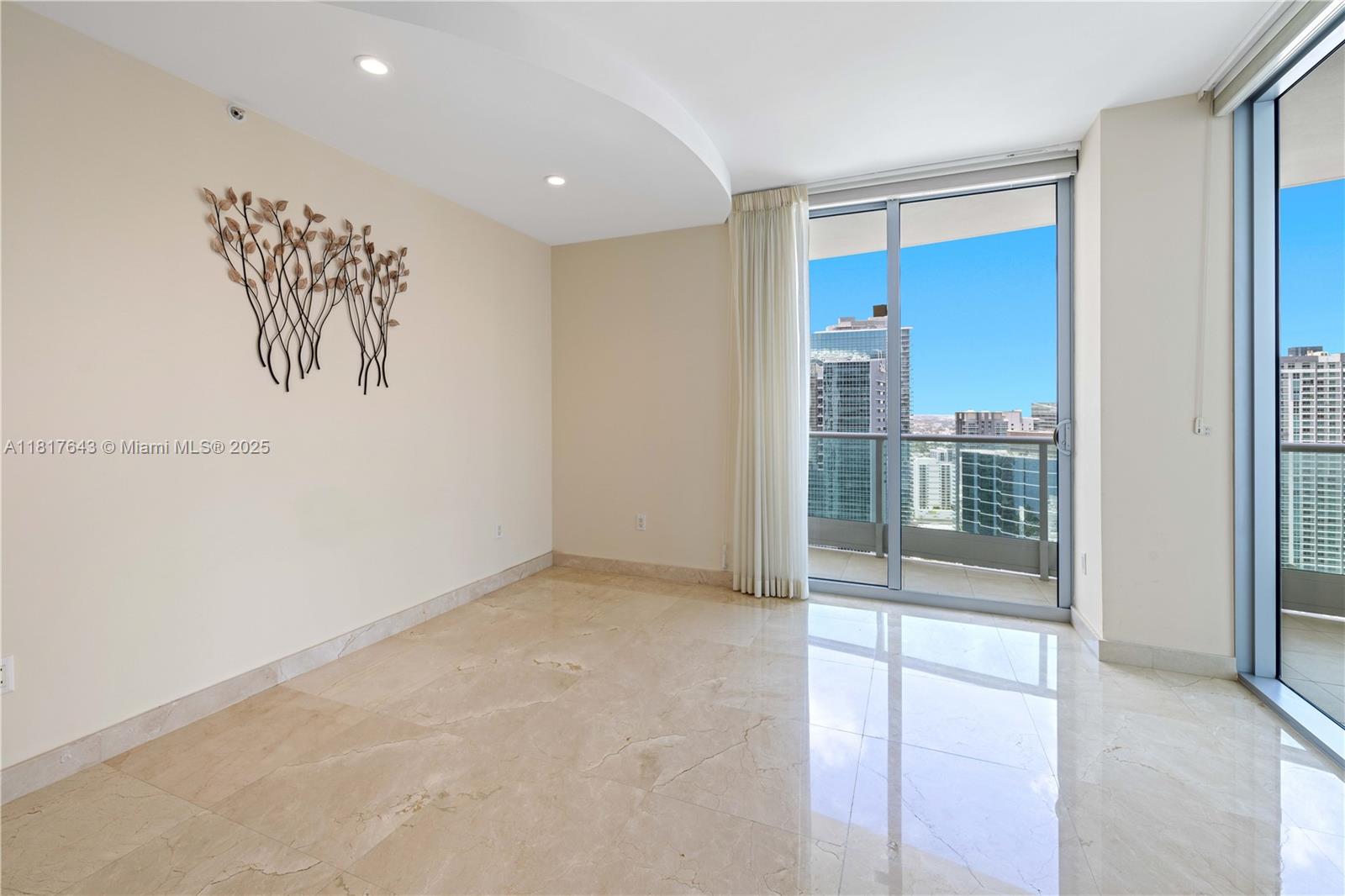 1331 Brickell Bay Dr # 4001