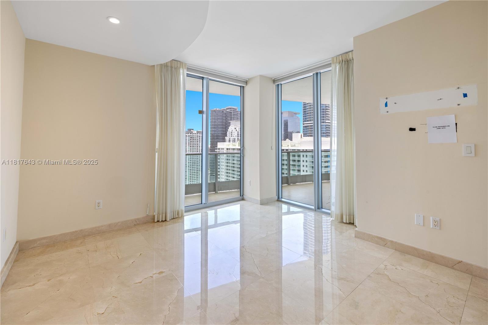 1331 Brickell Bay Dr # 4001