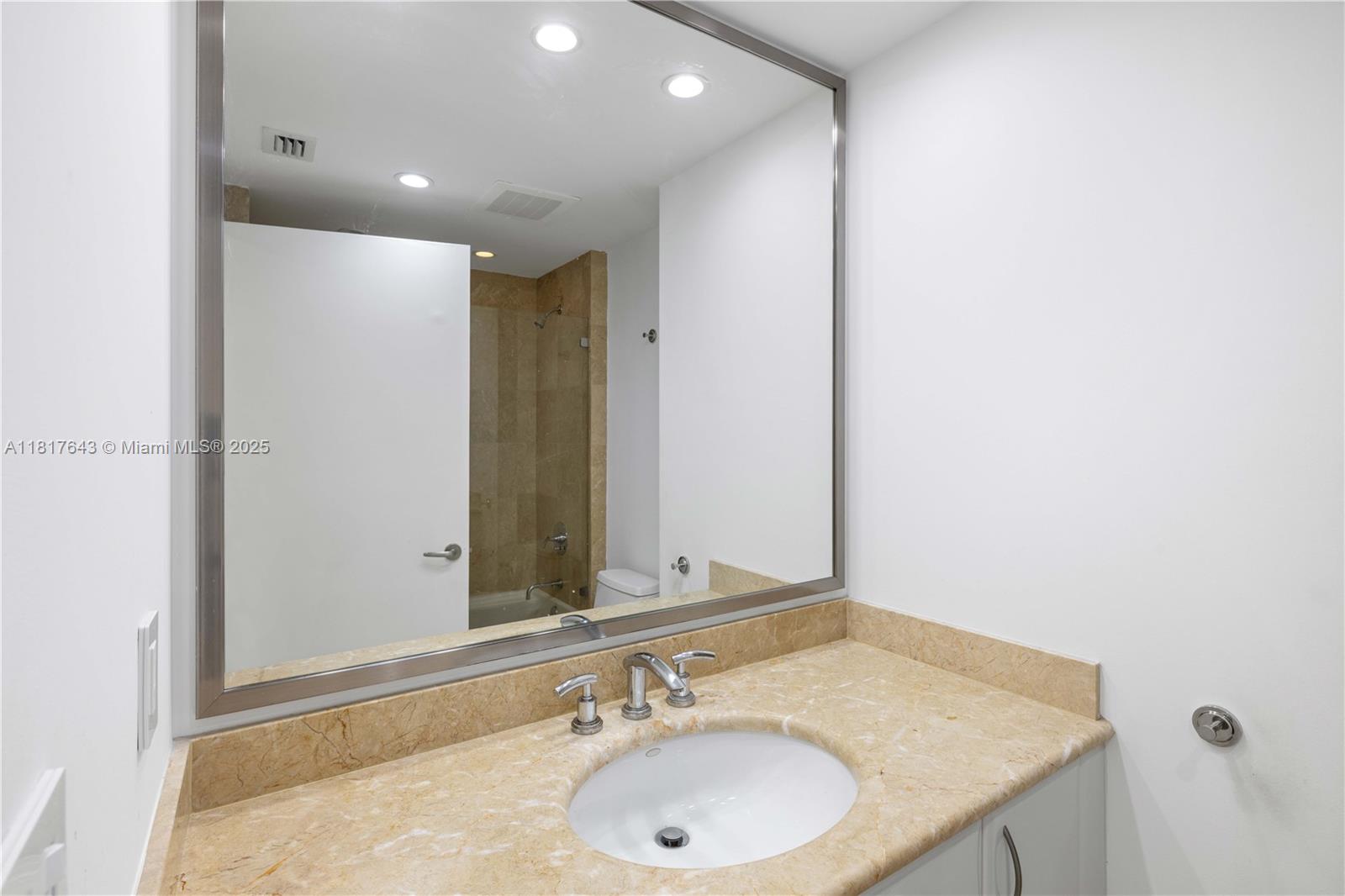 1331 Brickell Bay Dr # 4001