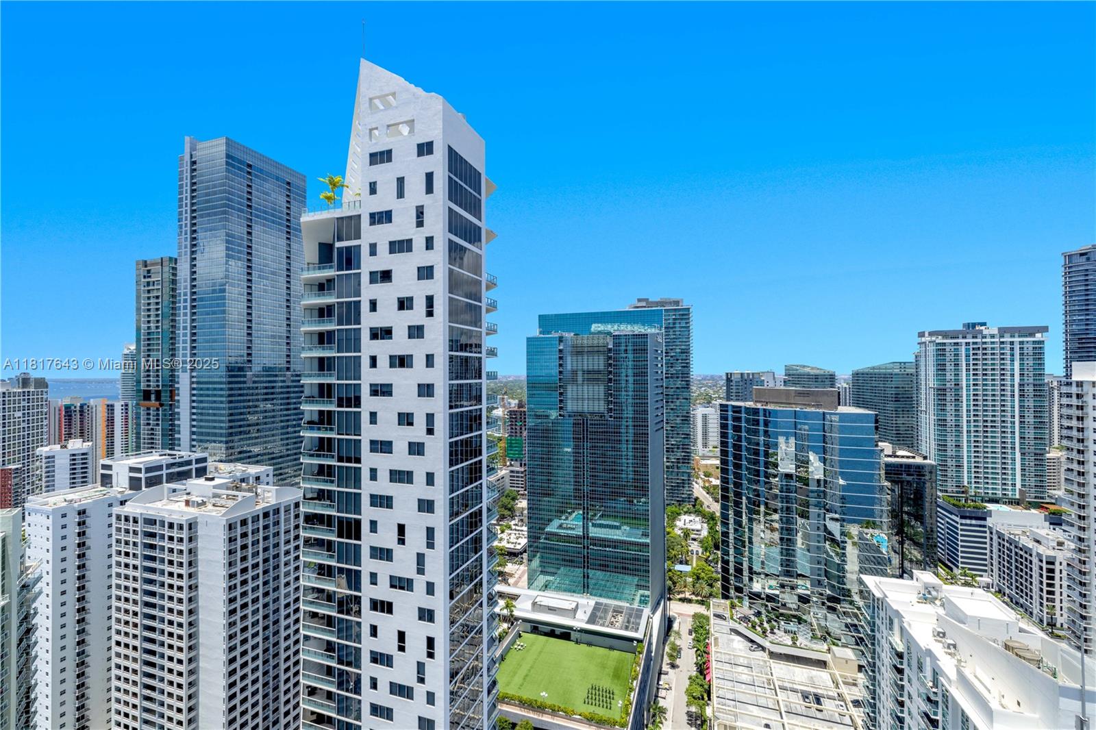 1331 Brickell Bay Dr # 4001