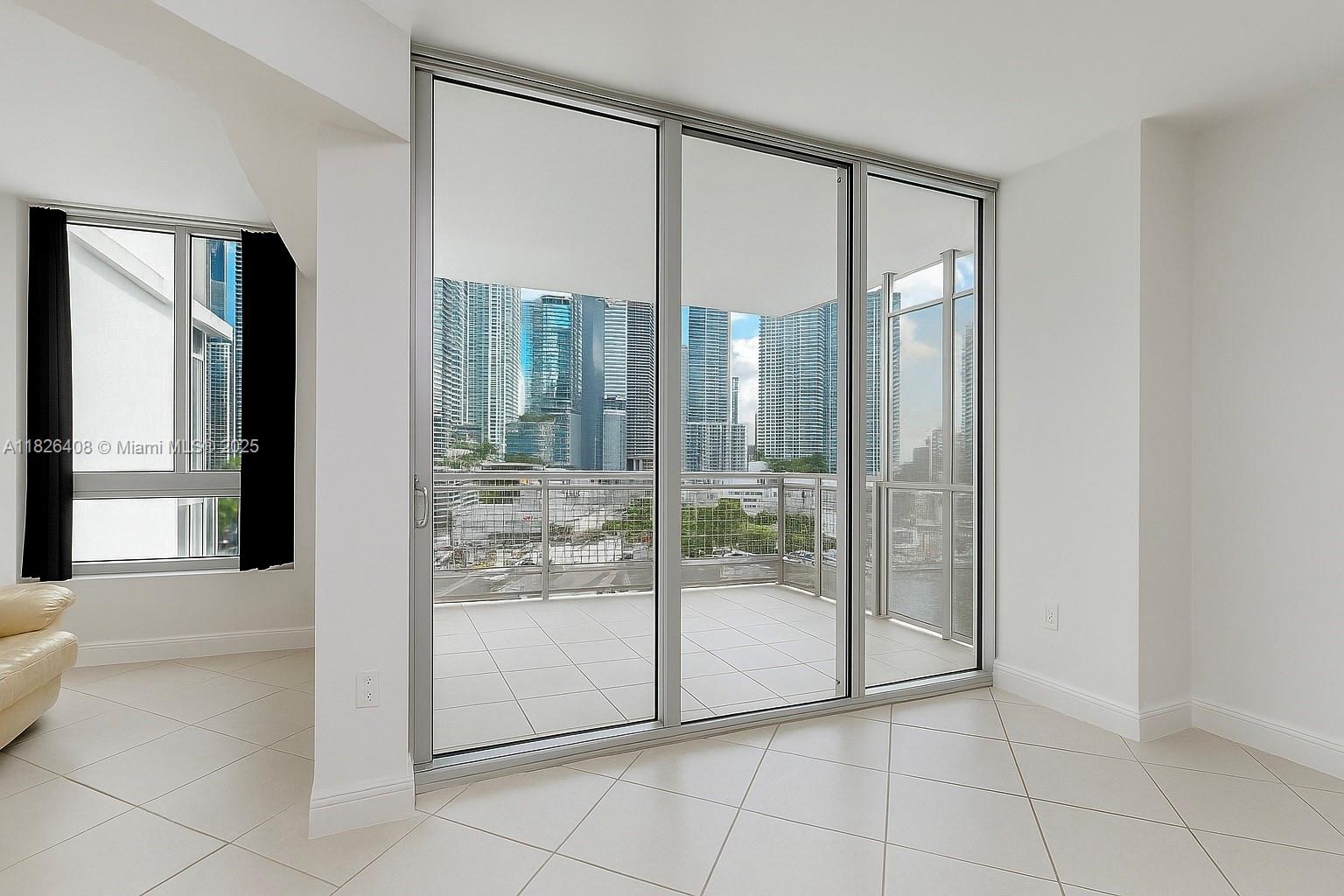 350 S Miami Ave Unit: 1206