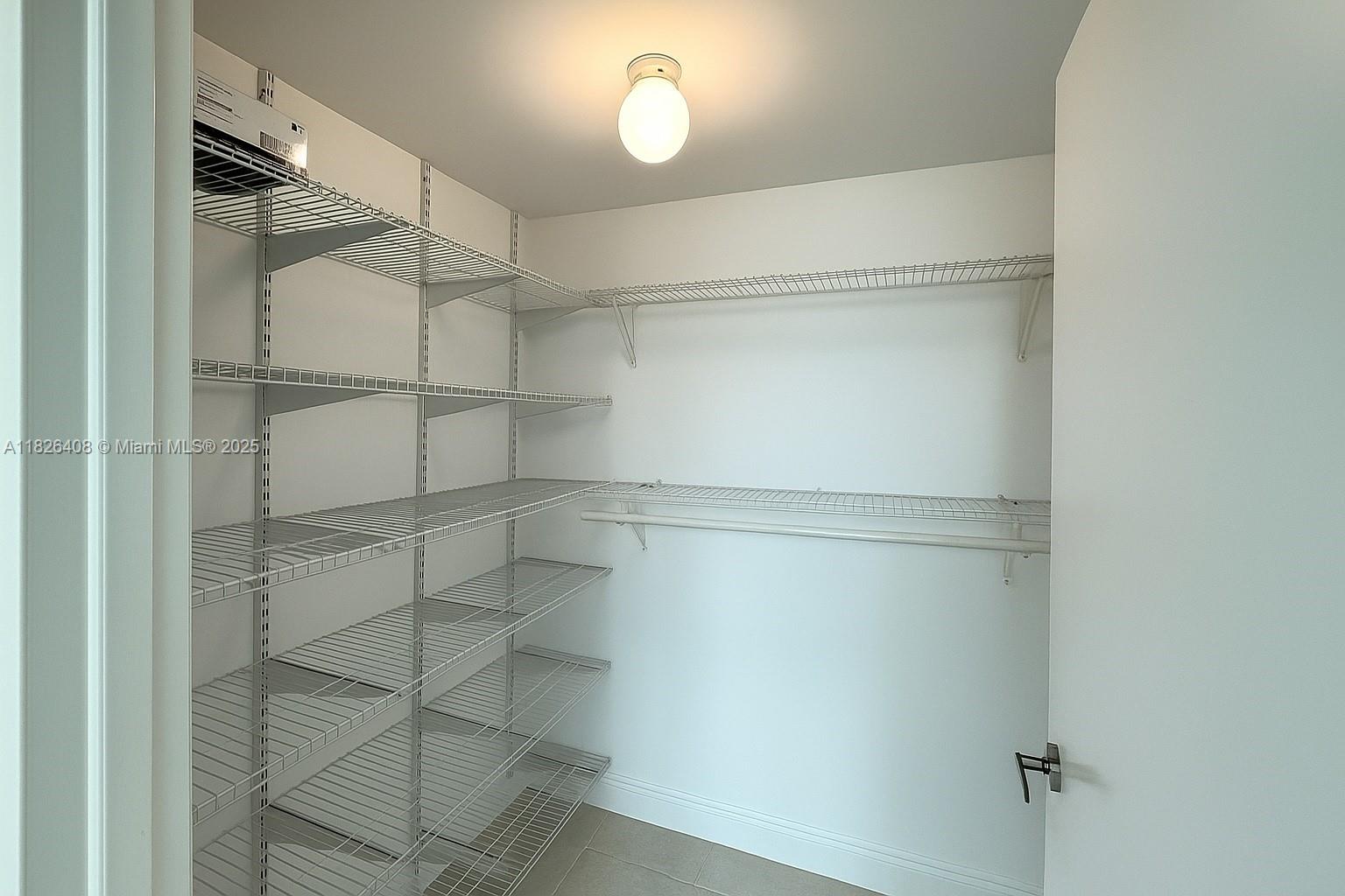 350 S Miami Ave Unit: 1206