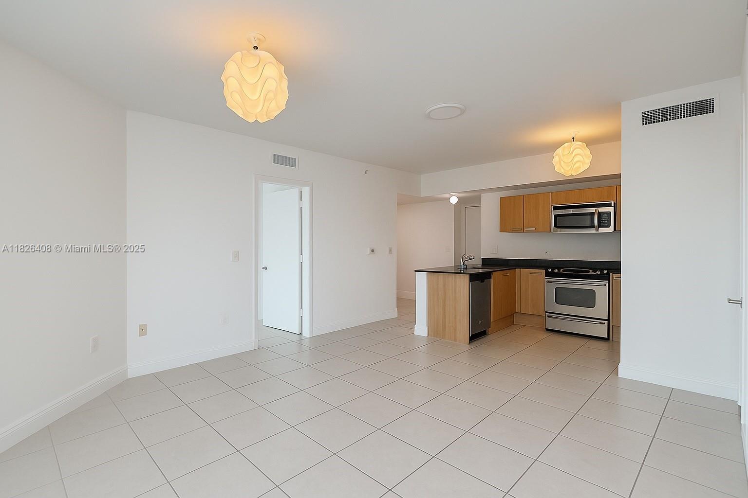 350 S Miami Ave Unit: 1206