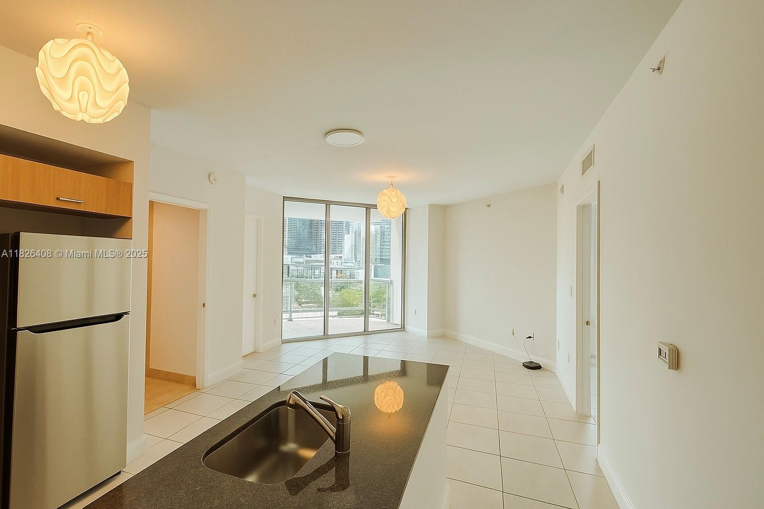 350 S Miami Ave Unit: 1206