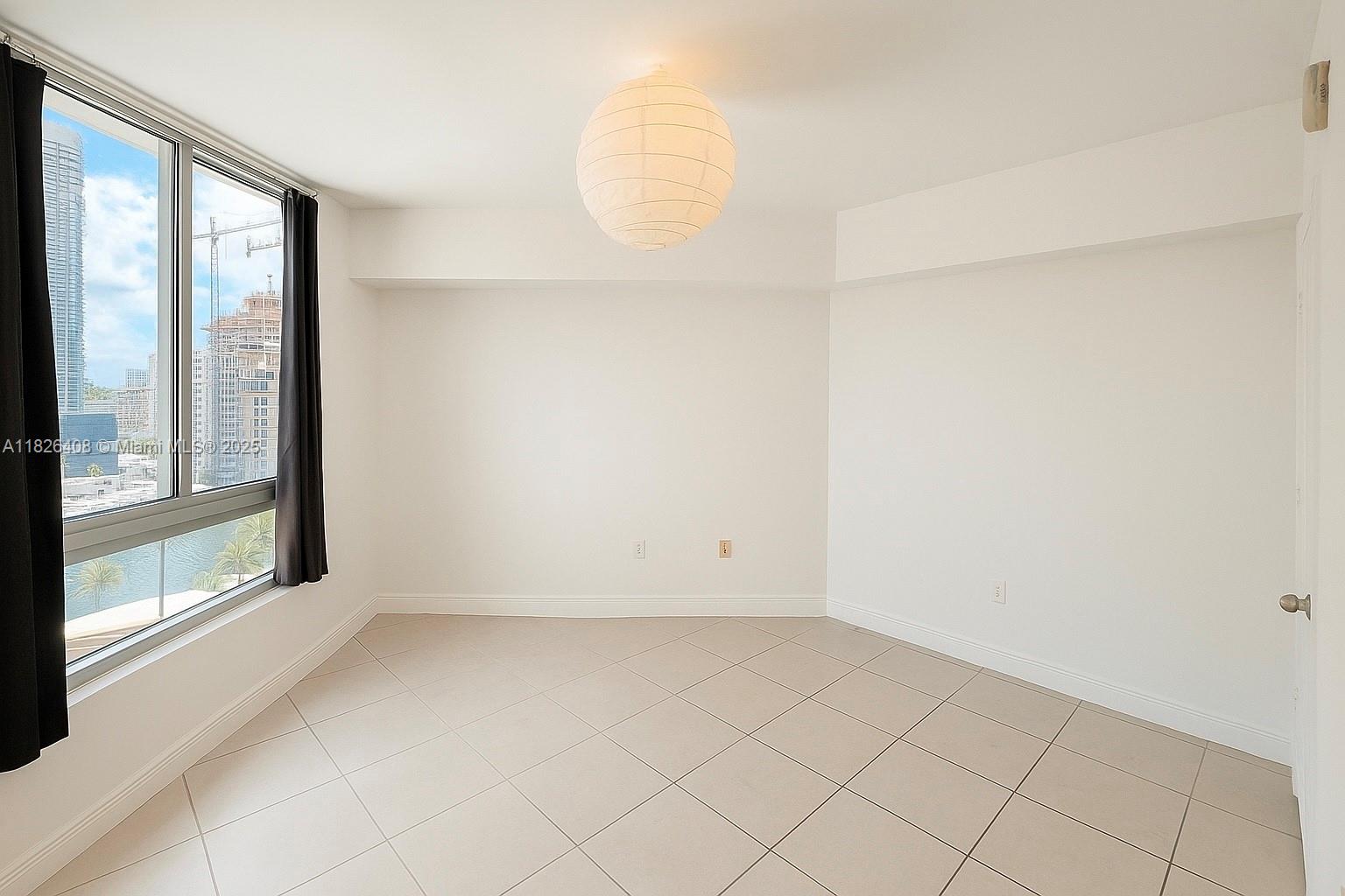 350 S Miami Ave Unit: 1206
