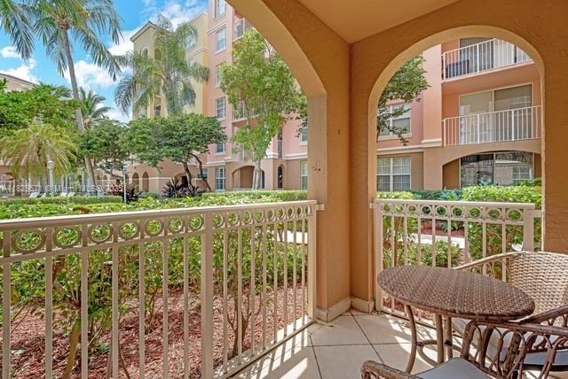 19877 E Country Club Dr # 3107