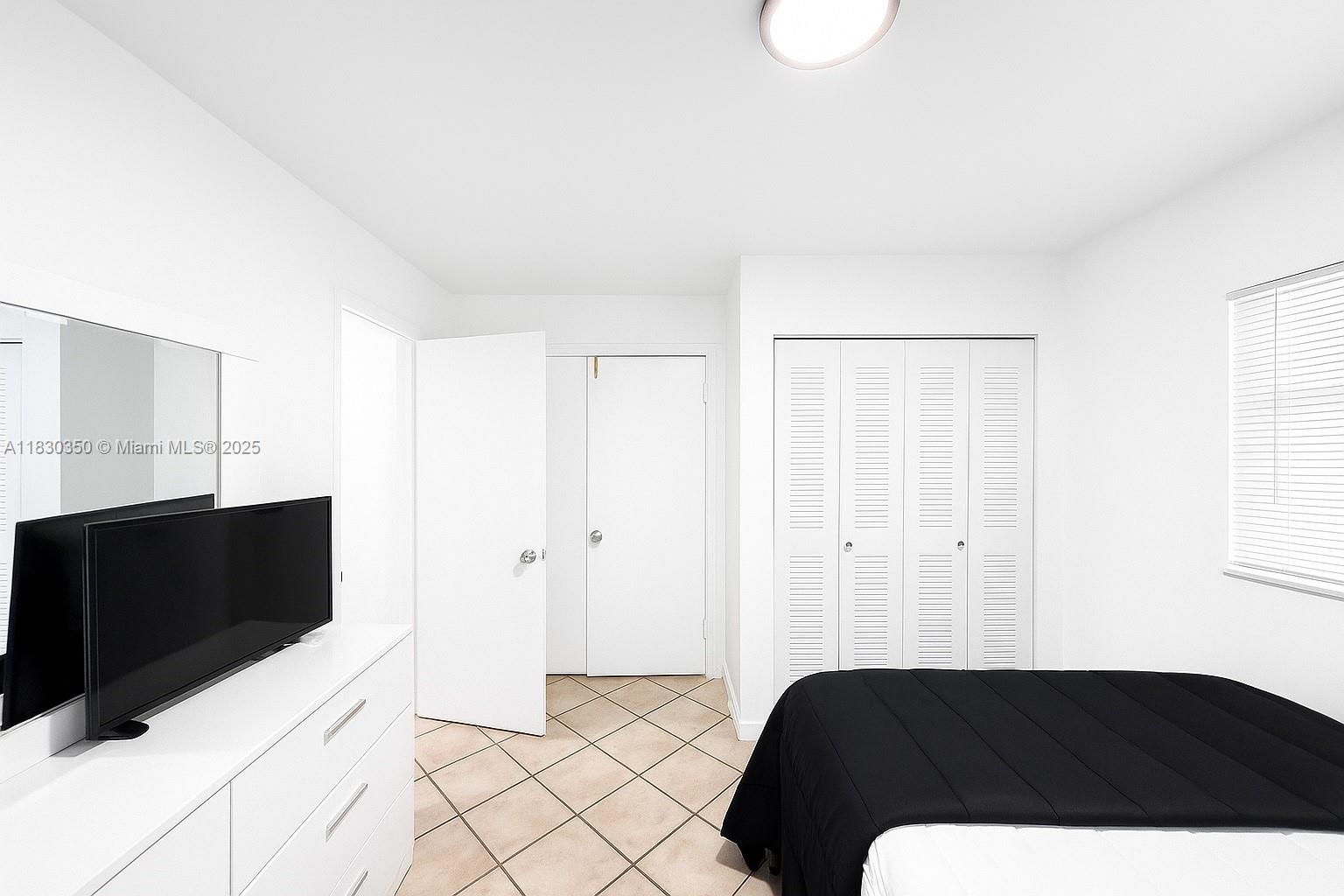 1250 Lincoln Rd # 203