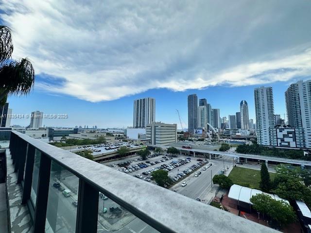 1600 NE 1st Ave # 2017