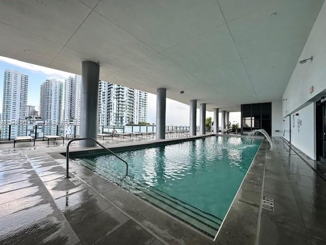 1600 NE 1st Ave # 2017
