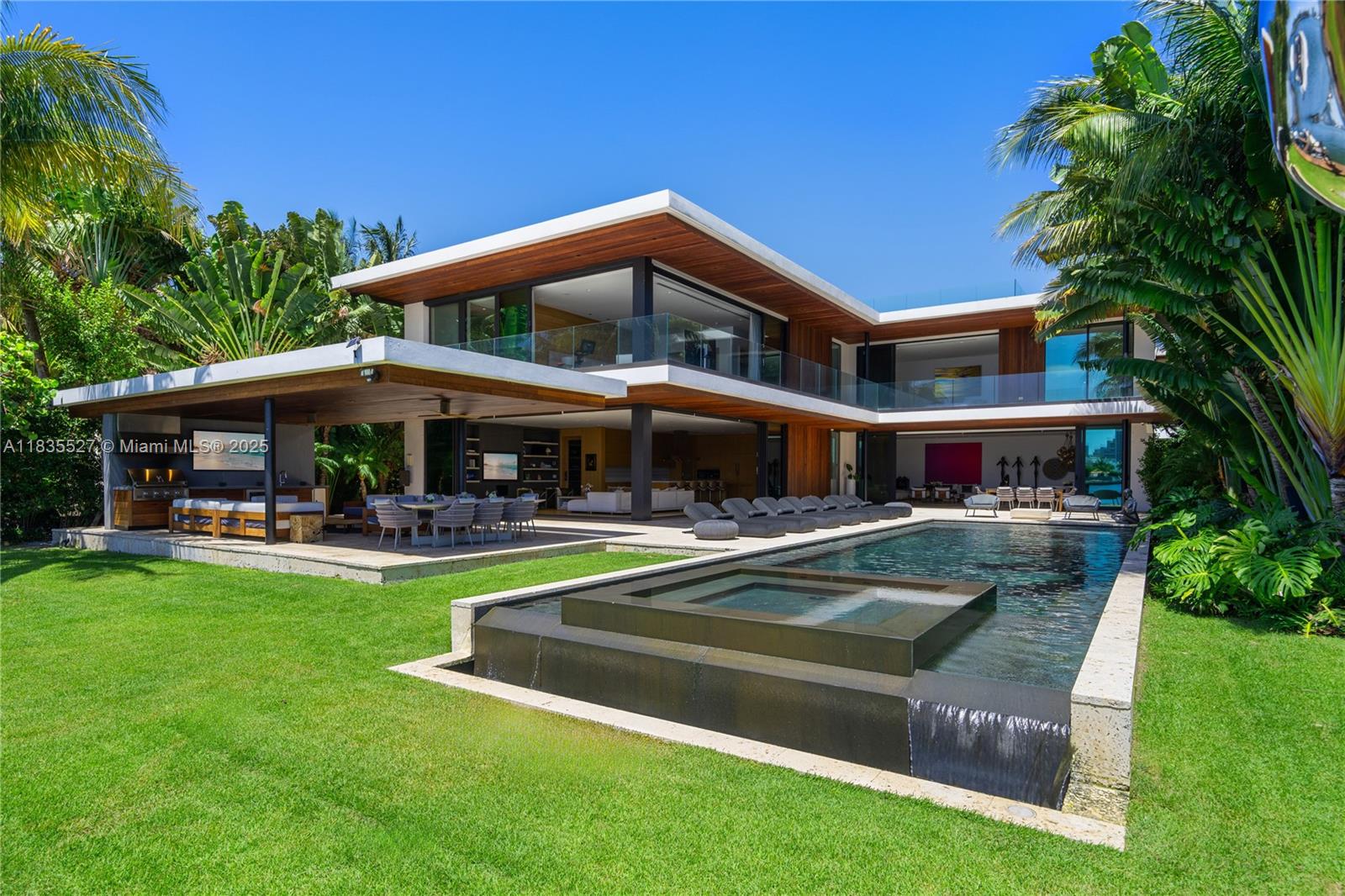 126 W San Marino Drive