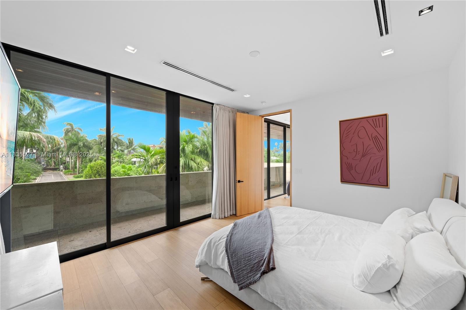 126 W San Marino Drive