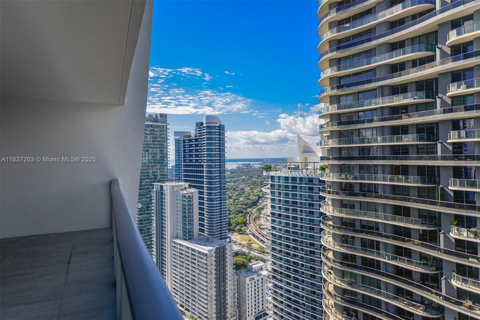 1010 Brickell Ave # 4607