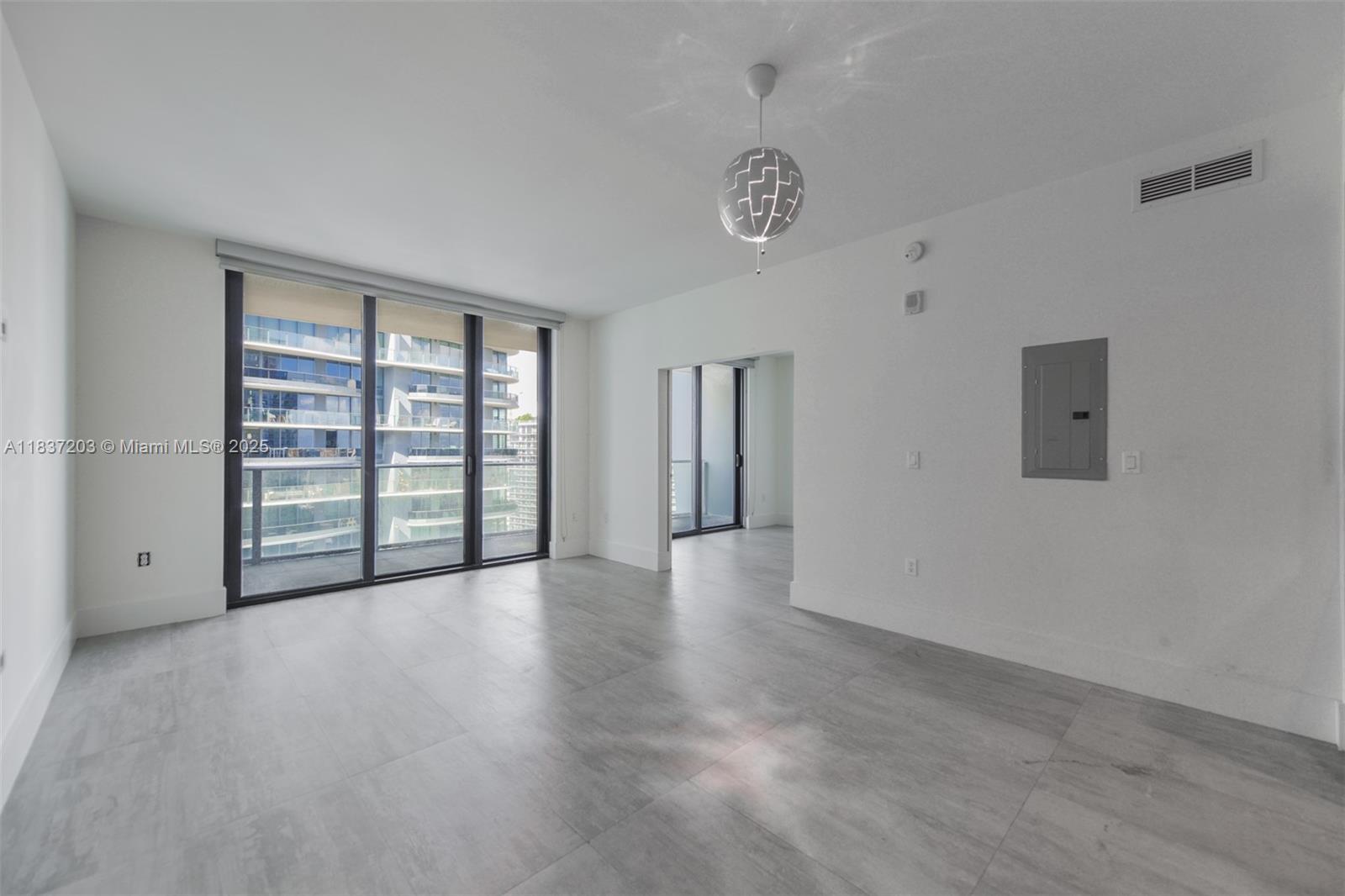 1010 Brickell Ave # 4607