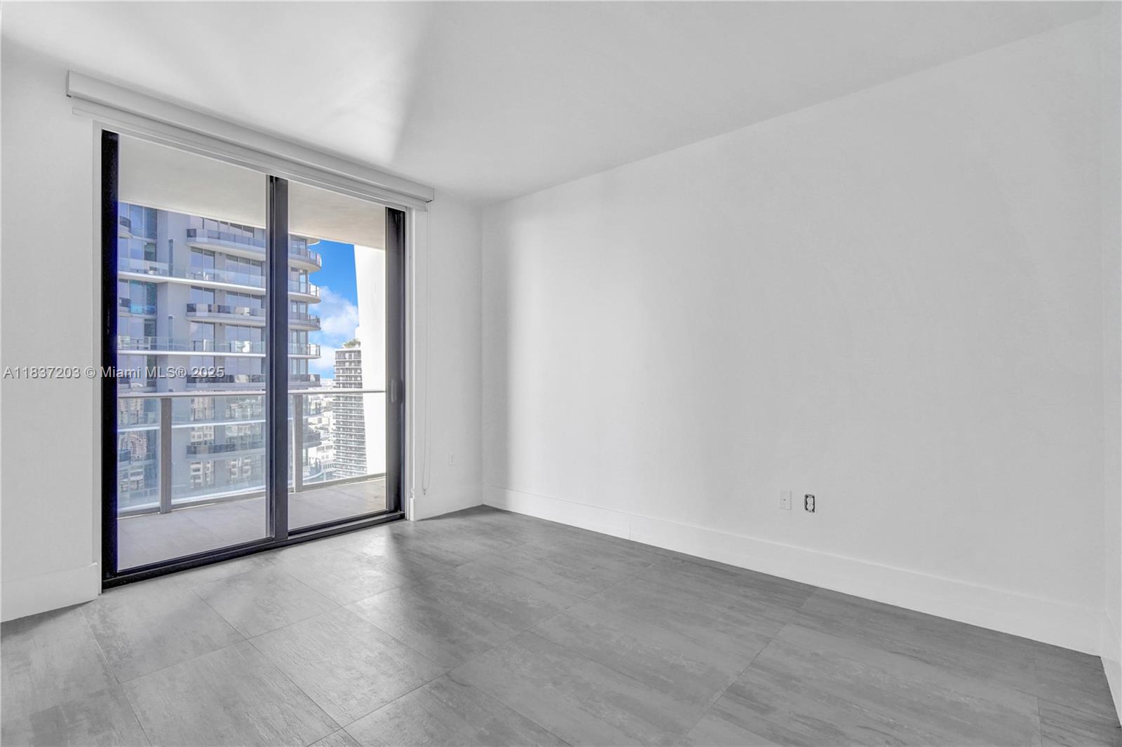 1010 Brickell Ave # 4607