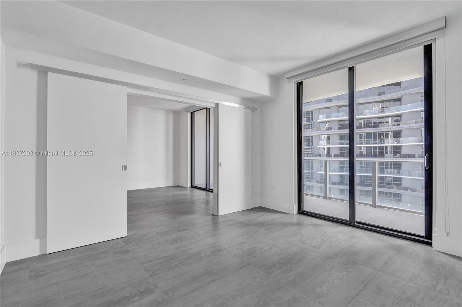 1010 Brickell Ave # 4607