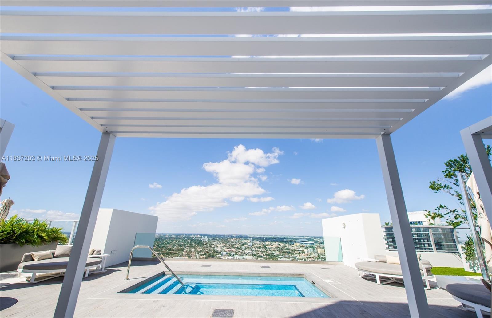 1010 Brickell Ave # 4607