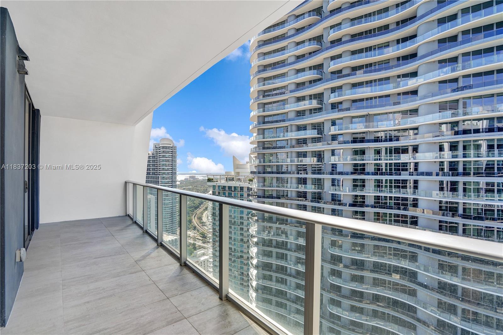 1010 Brickell Ave # 4607