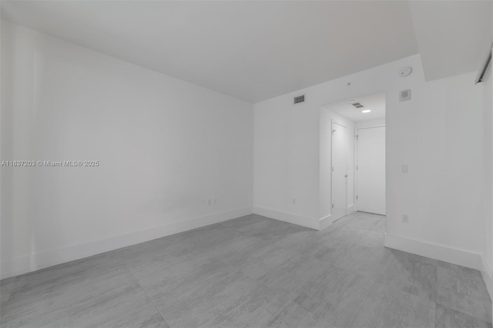1010 Brickell Ave # 4607