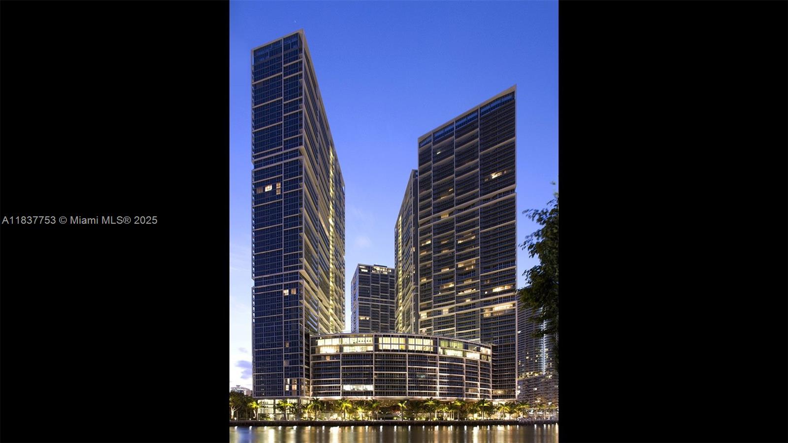 475 Brickell Ave # 2108