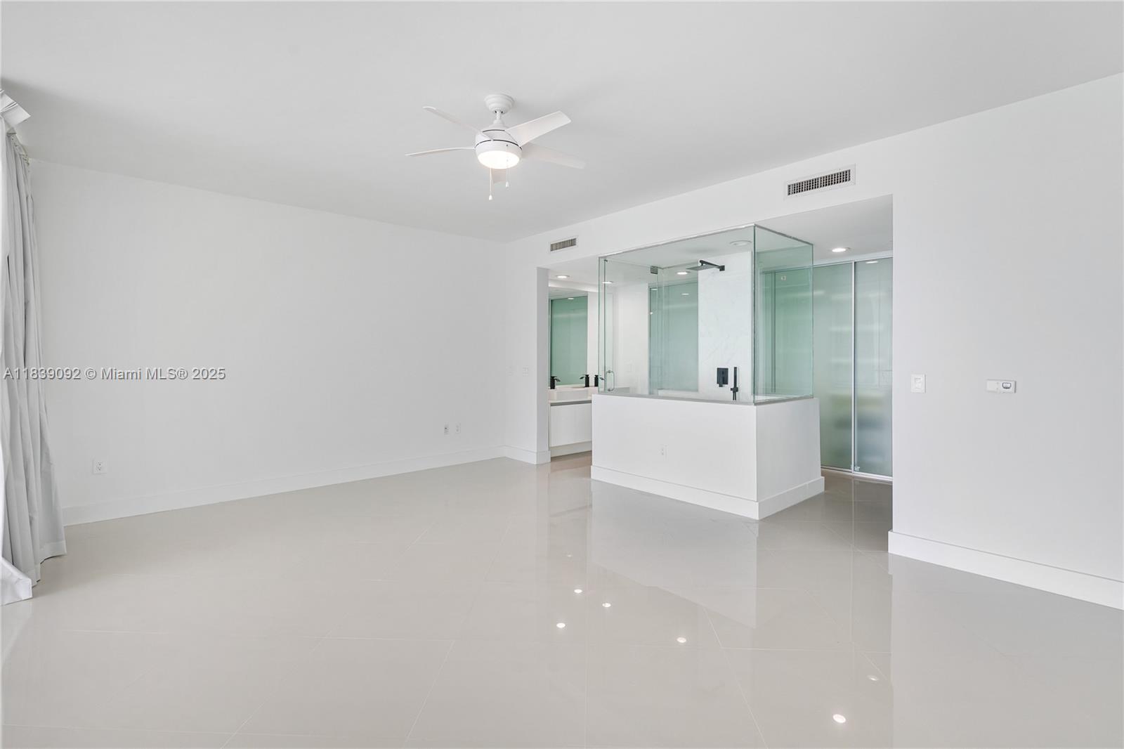 1040 Biscayne Blvd # 4003