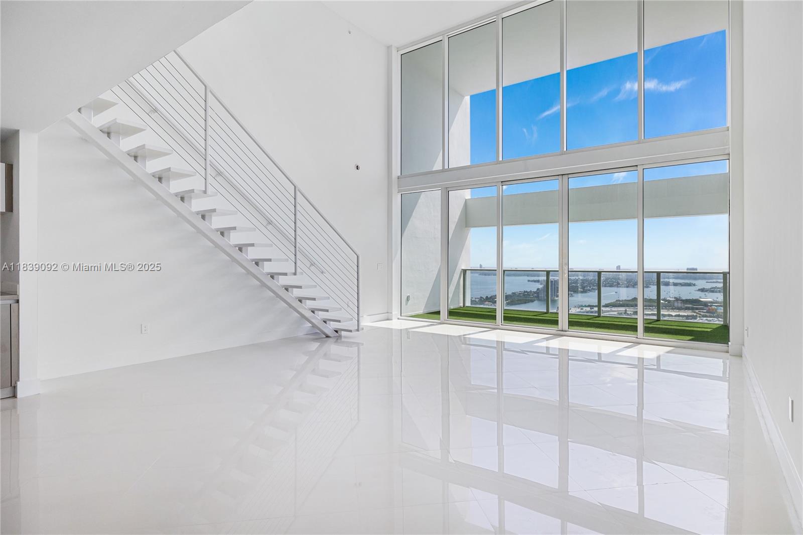 1040 Biscayne Blvd # 4003