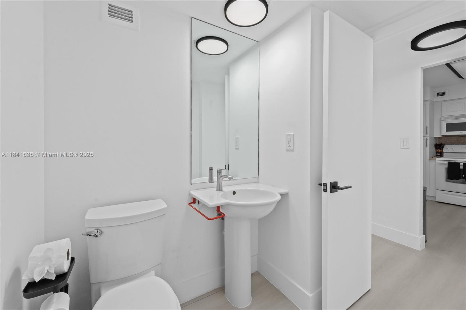 5 Island Ave # 16E