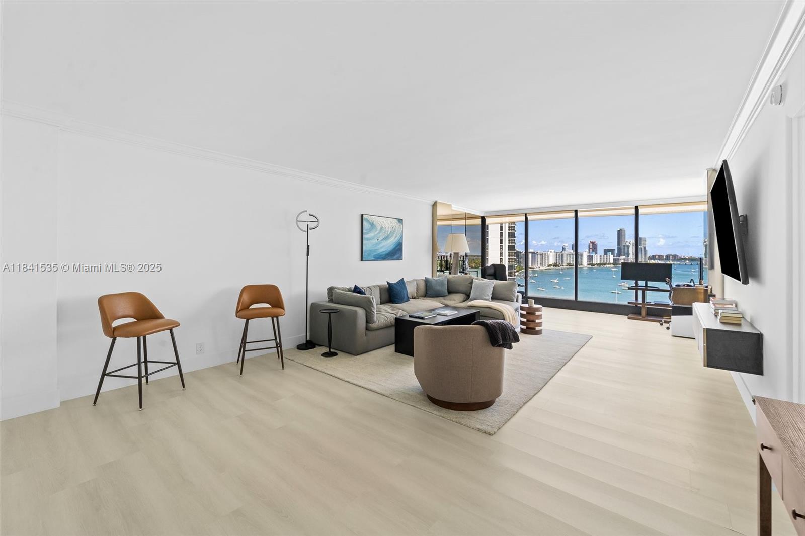 5 Island Ave # 16E