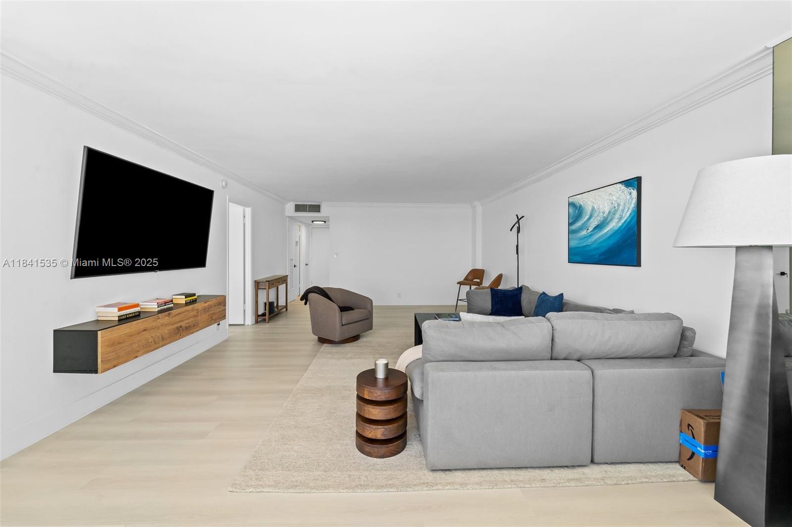 5 Island Ave # 16E