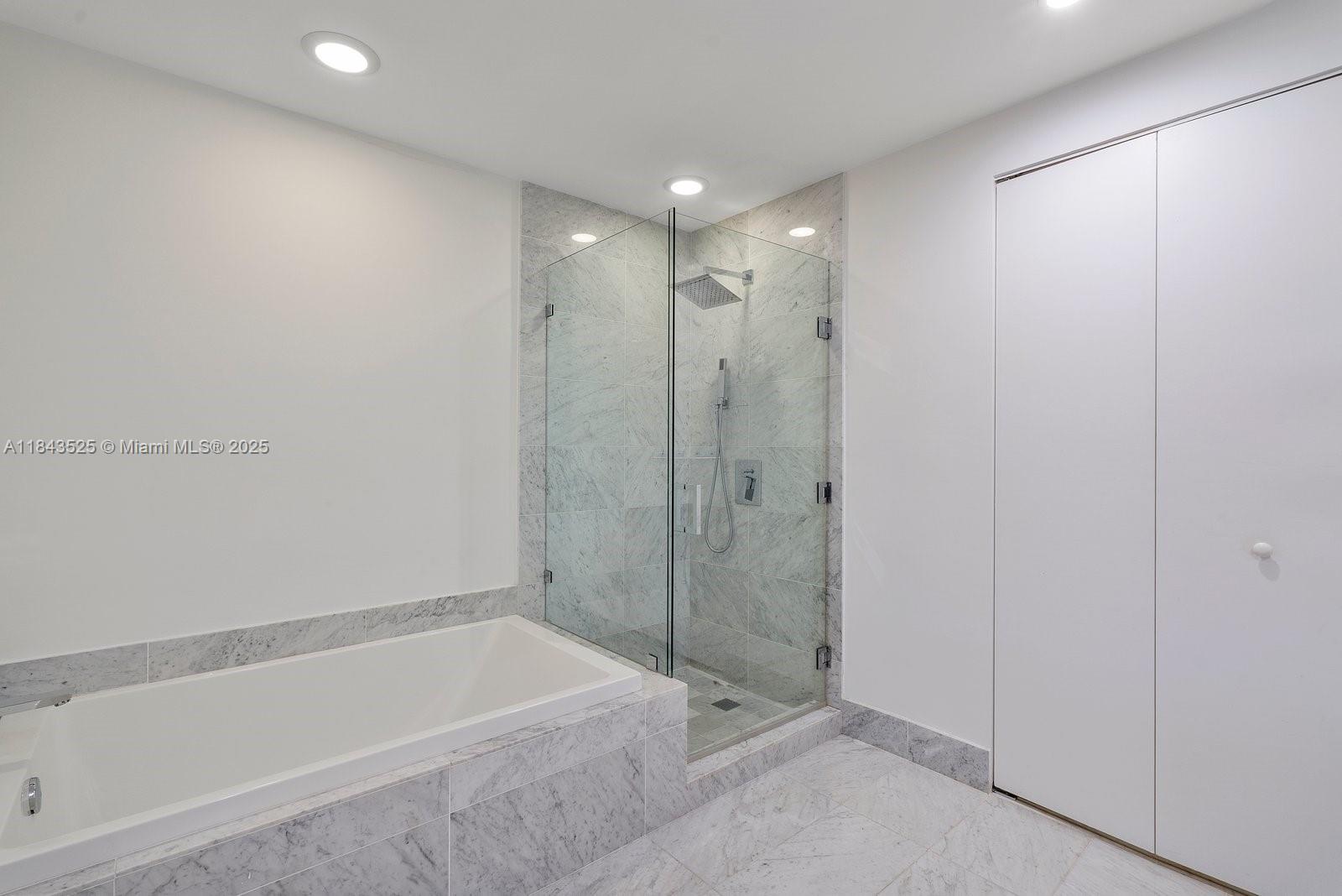 801 S Miami Ave Unit: 2402