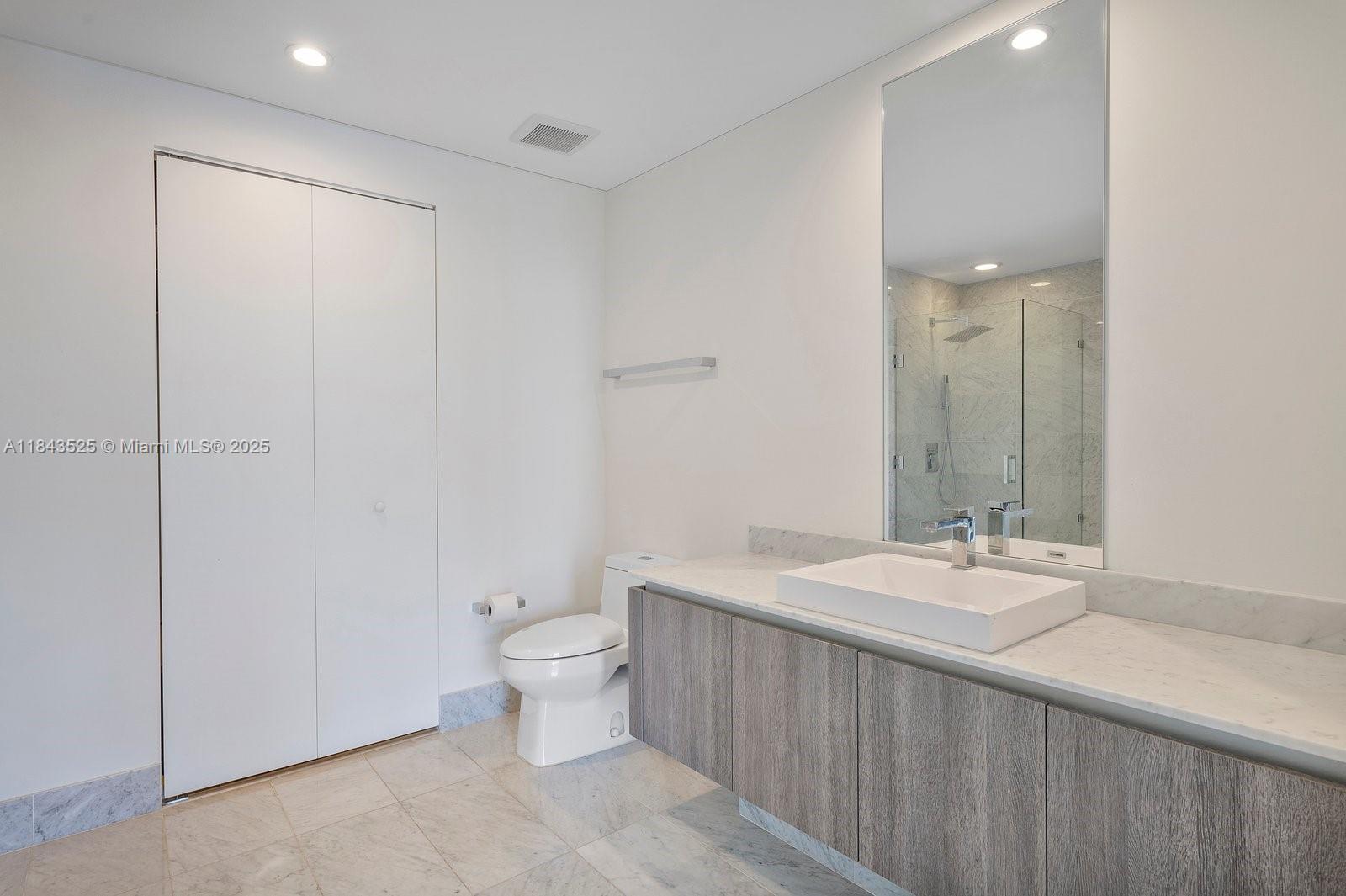 801 S Miami Ave Unit: 2402