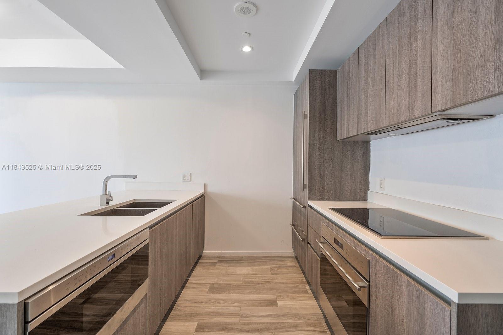 801 S Miami Ave Unit: 2402
