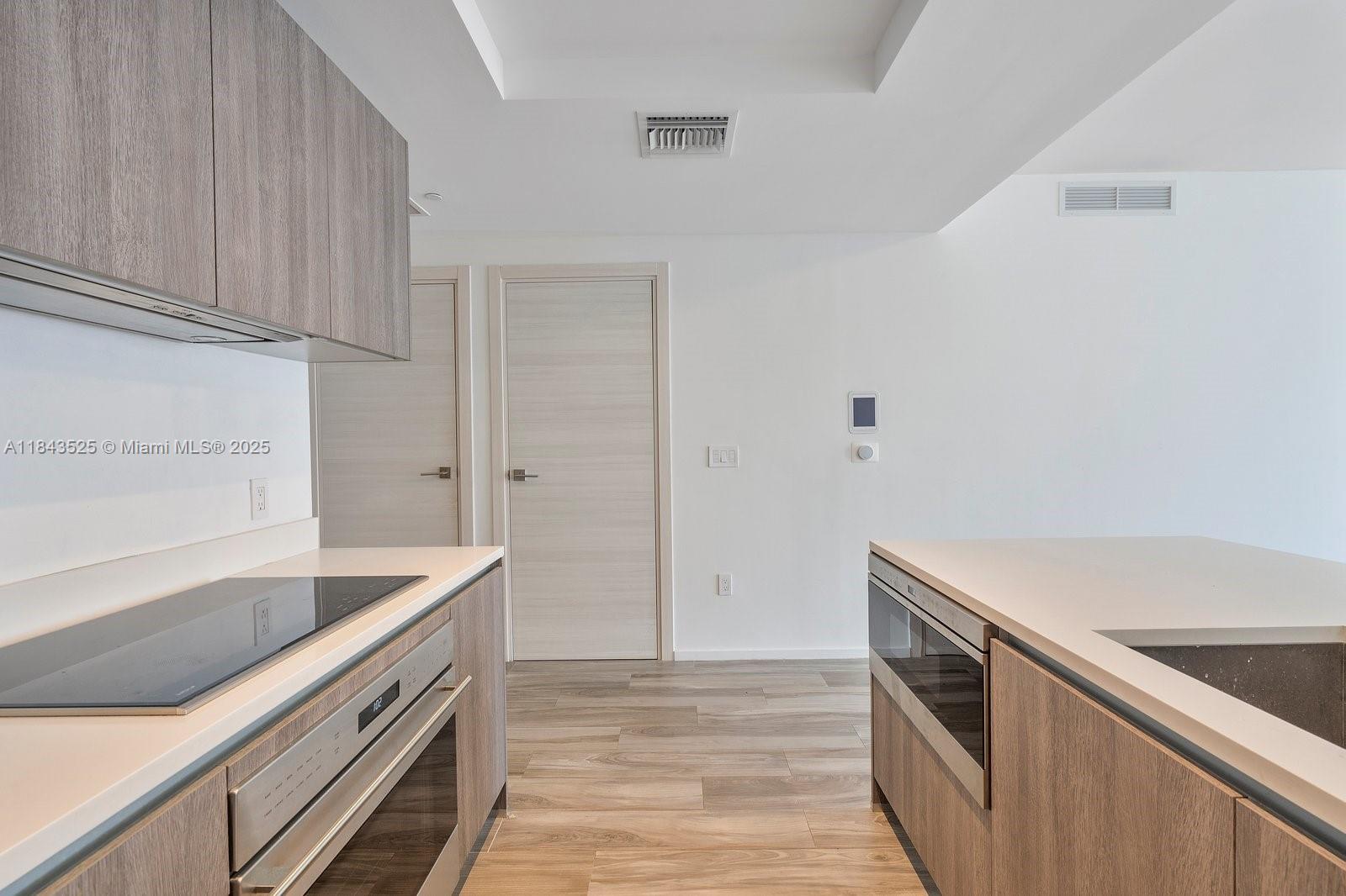 801 S Miami Ave Unit: 2402