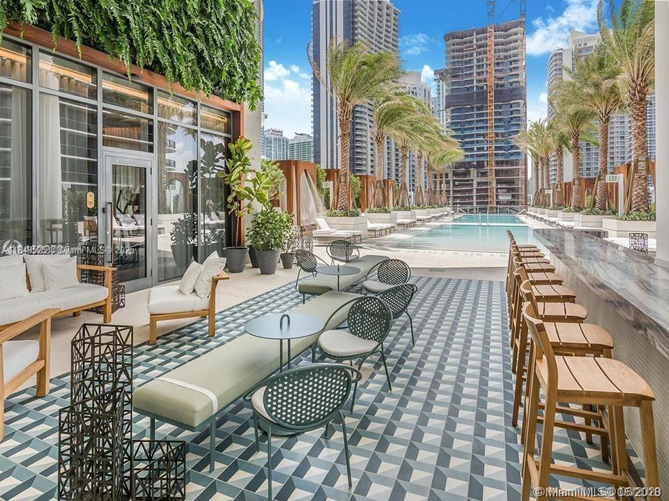801 S Miami Ave Unit: 2402